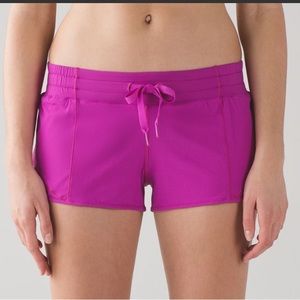 Lululemon Hotty Hot Short
